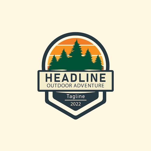 insignia hipster aventura logotipo al aire libre con brújula y concepto de diseño de montaña