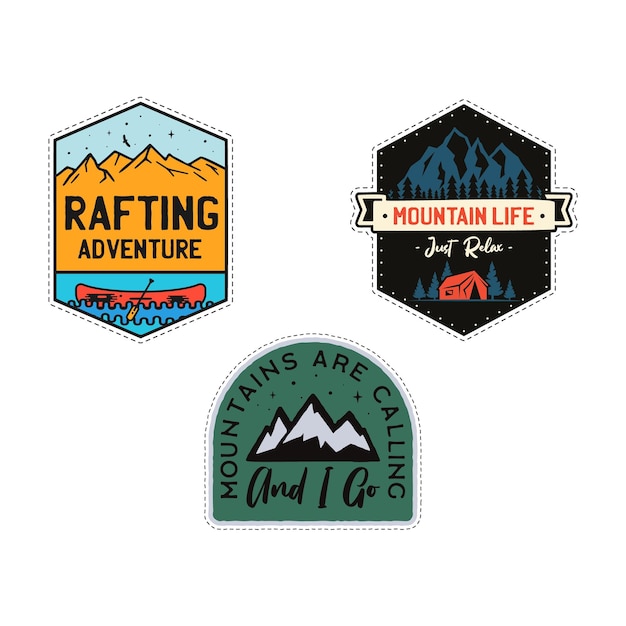 Insignias de aventuras de camping diseños de grandes conjuntos con montañas rafting Gráficos de logotipos de viajes Etiquetas de campamento retro de vectores de stock
