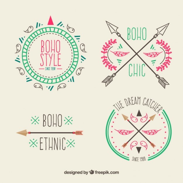 Vector insignias boho bonitas con elementos