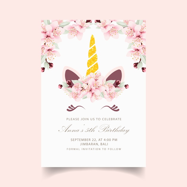 Invitación de cumpleaños floral para niños con lindo unicornio