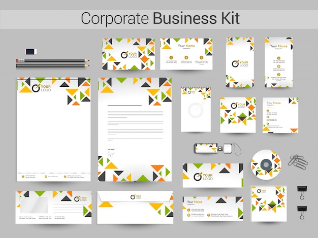 Kit de Identidad Corporativa con triángulos de colores.
