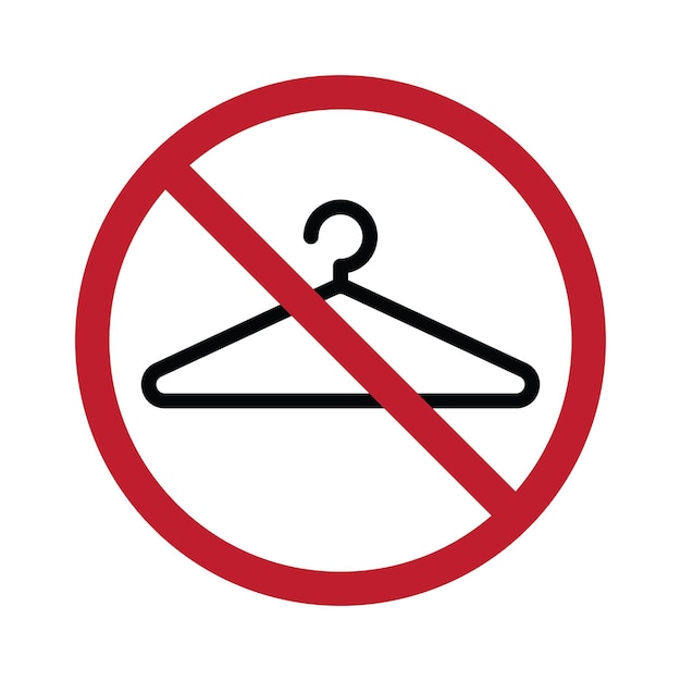 Lámina de prohibición aislada no colgada camiseta camisa negra en colgante para la moda o no colgada