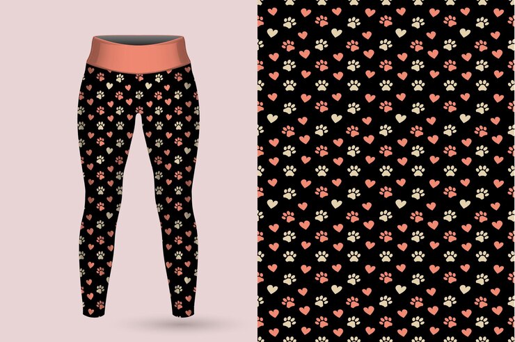Leggins negros con estampado de corazones en la parte inferior