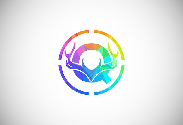 Letra Q con astas de ciervo en forma de objetivo logotipo de estilo poligonal Símbolo de inspiración de caza para la identidad empresarial corporativa