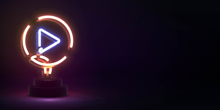 Vector letrero de neón aislado realista del logotipo del reproductor de video para decoración y revestimiento. concepto de redes sociales y estudio cinematográfico.