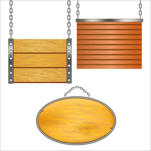 Letreros de madera colgando de una cadena de metal