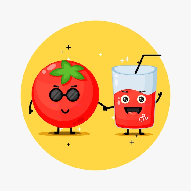 Linda mascota de tomate y jugo de tomate tomados de la mano