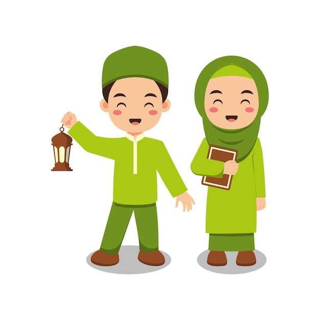 Linda pareja de niños musulmanes sosteniendo al quran y linterna