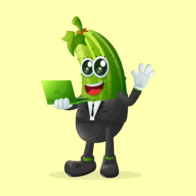 Vector lindo personaje de pepino escribiendo en una computadora