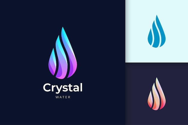 Logotipo de agua de cristal para la marca de belleza y cosmética.