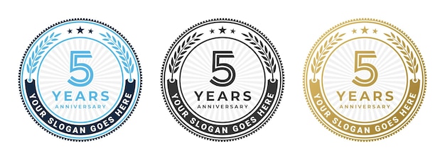 Logotipo del aniversario de 5 años con círculo de corona de laurel conjunto de diseño vectorial del emblema aislado