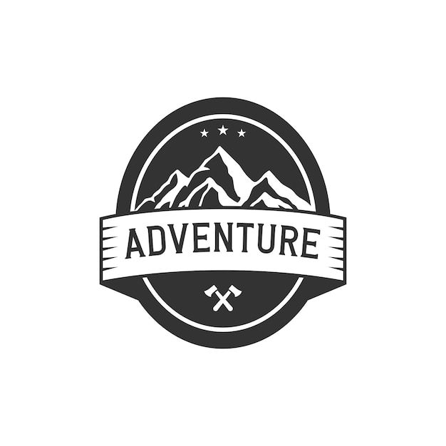 El logotipo de la aventura de la montaña La insignia de la aventura El logotipo del campamento con la montaña