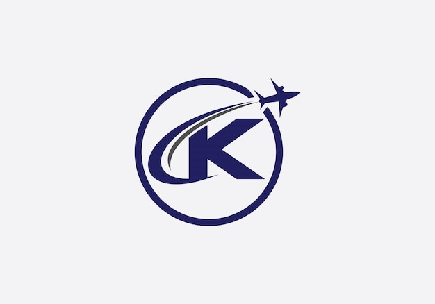 Vector logotipo del avión de aviación con el monograma de viaje de la letra k