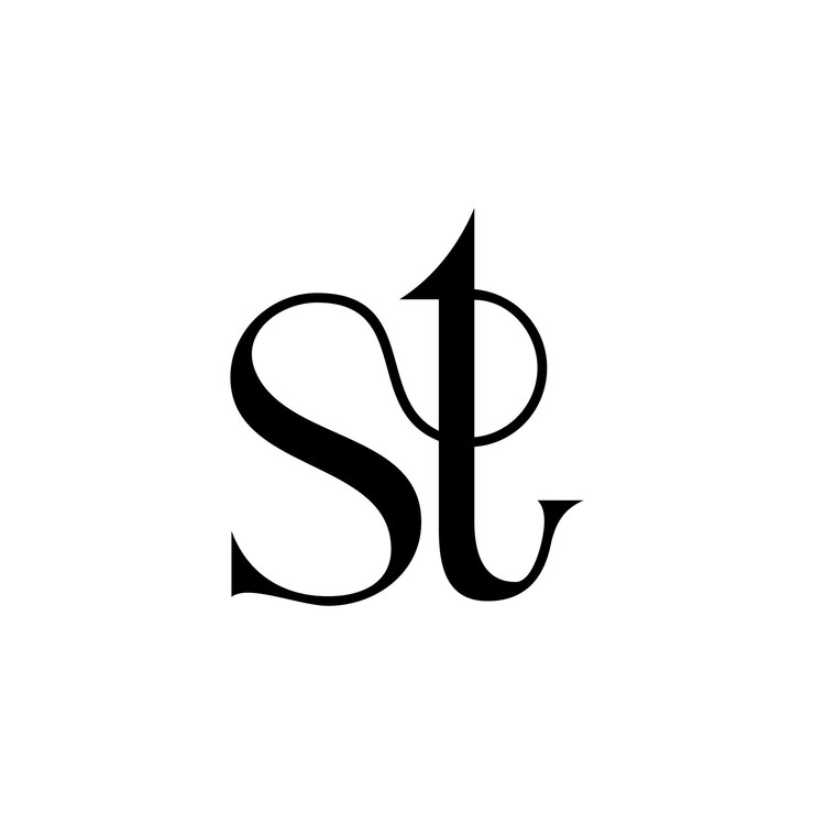 un logotipo en blanco y negro con SP
