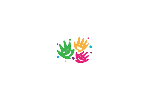 logotipo de cuidado de la mano infantil con expresión alegre en estilo de diseño plano colorido