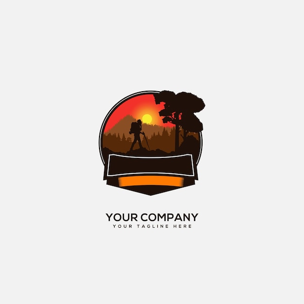 Logotipo fuerte Logotipo de camping Logotipo de senderismo y logotipo de montaña Logotipo al aire libre