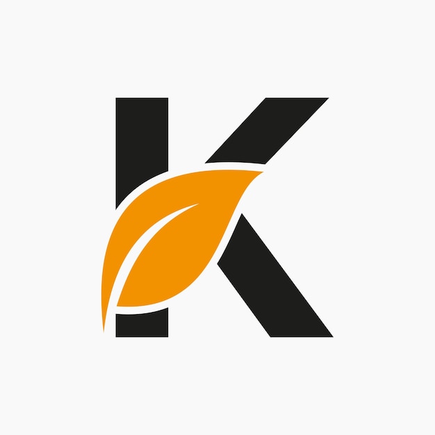 Logotipo de la hoja ecológica en la letra K Concepto con icono de la hoja biológica