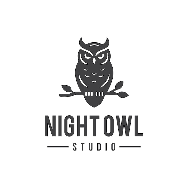 Un logotipo de ilustración vectorial de un búho posado en una rama emparejado con una elegante tipografía negra