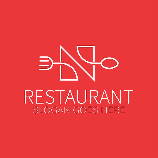 Logotipo de restaurante de letra N con cuchara de tenedor