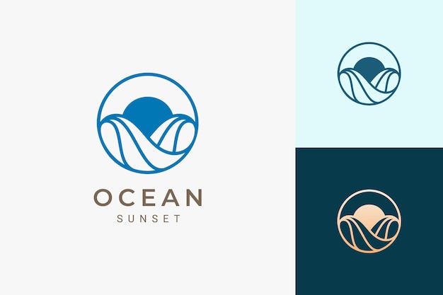 Logotipo de tema de océano o agua con olas y sol en círculo