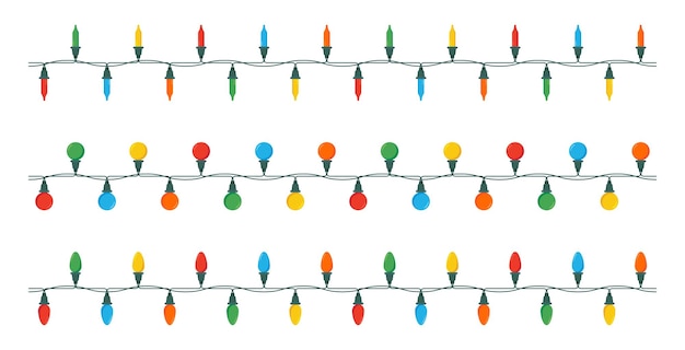 Luces de colores navideños aisladas sobre fondo blanco.
