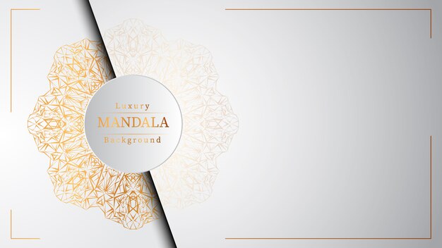 Lujo diseño de mandala ornamental fondo en color oro
