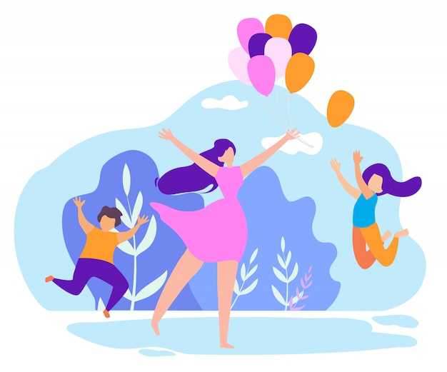 Madre dando a los niños globos inflables planas.