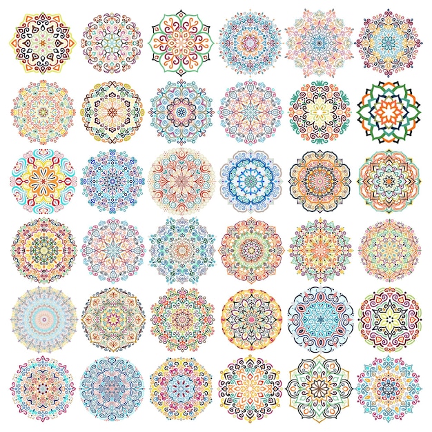 Mandala Vector Design Elements Decoración de adornos redondos Patrones azules coloridos Motivo floral Flor estilizada Símbolo de Chakra para la meditación Logotipo de yoga Complejo florecimiento tejer medallón Impresión de tatuaje