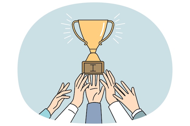 Las manos de los empresarios luchan por el trofeo de oro