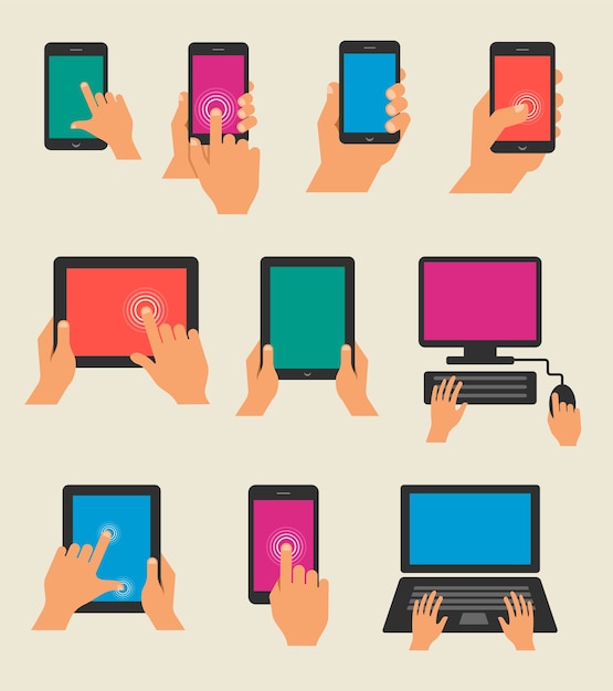 manos sosteniendo tabletas y teléfonos inteligentes