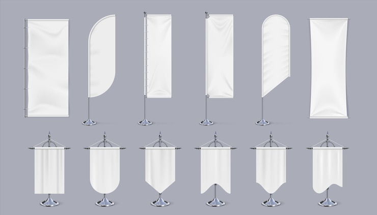 Maqueta de bandera en blanco Banners colgantes realistas en poste soporte de exhibición de acero cromado vertical y banderín publicitario Plantilla de lienzo blanco con lugar para logotipo y emblema del festival Conjunto aislado vectorial