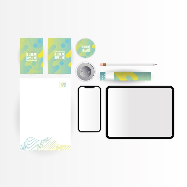 Mockup tablet smartphone papel y lápiz diseño de plantilla de identidad corporativa y tema de marca