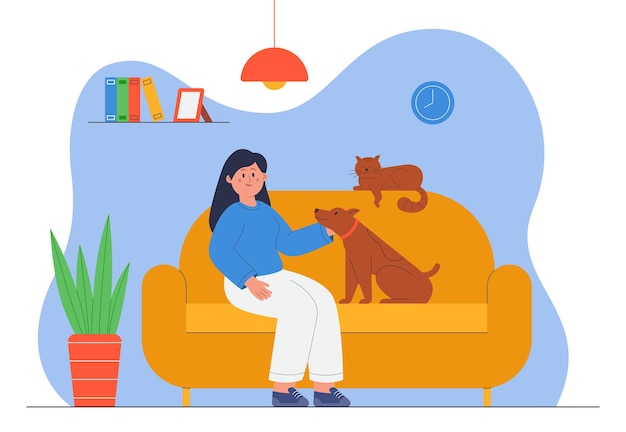 Mujer caricaturista sonriendo mientras se sienta en el sofá con gato y perro. chica feliz y animales adorables en una habitación acogedora en casa ilustración vectorial plana. mascotas, concepto de amor para banner o página web de destino