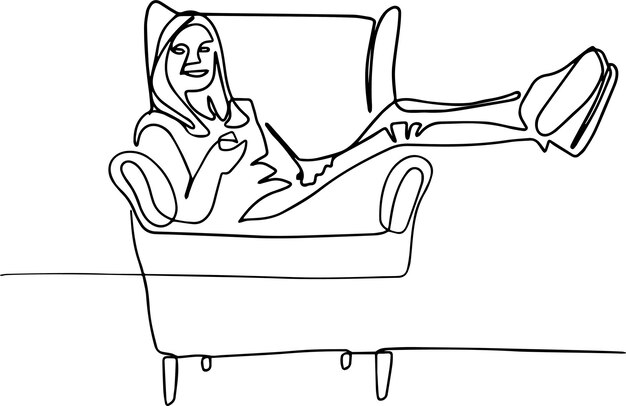 Mujer con control remoto descansando en el sillón