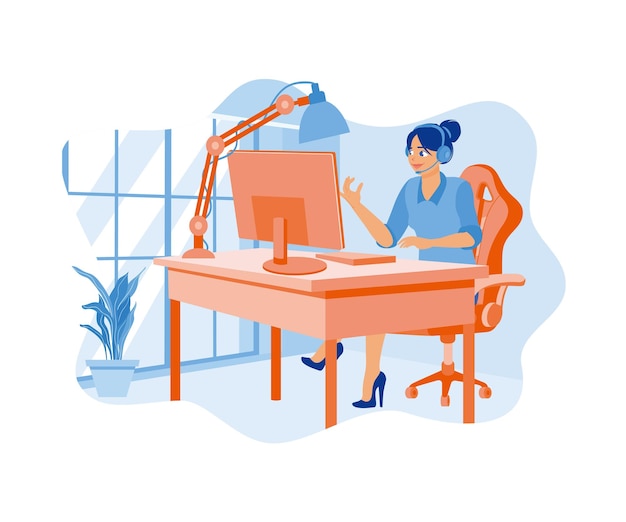 Mujer joven con auriculares trabajando desde casa desarrollando software usando computadoras.