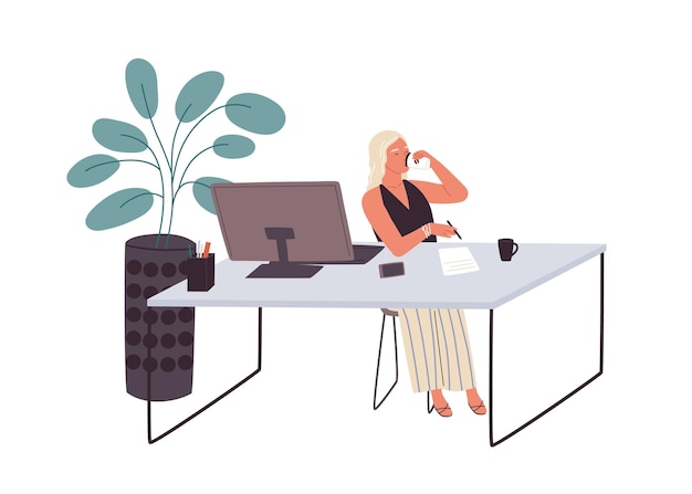 Mujer joven bebiendo café de una taza de papel por permanecer despierta en su lugar de trabajo por la mañana. Mujer sentada en el escritorio de la oficina moderna con computadora. Ilustración de vector plano aislado sobre fondo blanco.