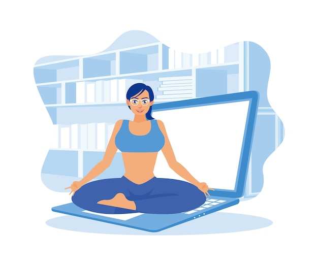 Mujer joven sentada relajándose en casa practicando yoga mientras mira videos en una computadora portátil.