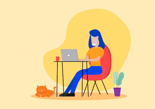 Mujer joven sentada en una silla usando laptop trabajando en casa