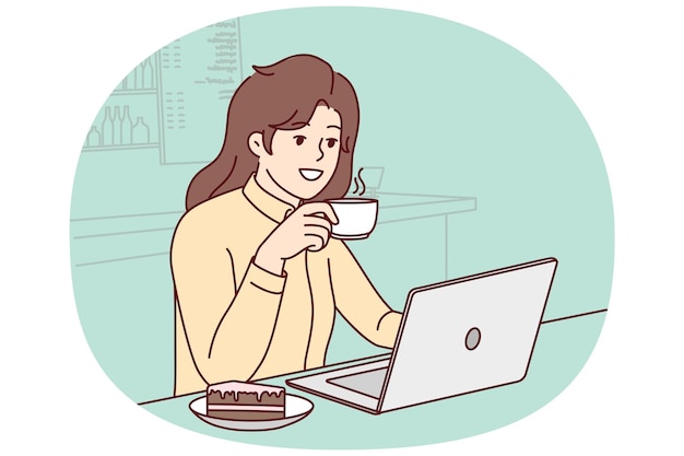 Mujer joven sonriente sentada en una cafetería trabajando en la computadora chica feliz bebiendo café y estudio de pastel