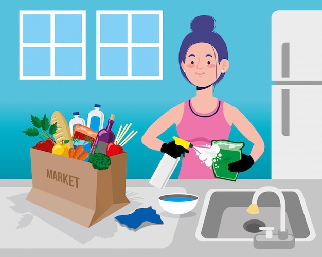 Mujer limpia compras suministros de alimentos