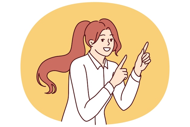 La mujer sonríe y señala con el dedo el espacio de la copia recomendando prestar atención a la interesante oferta promocional