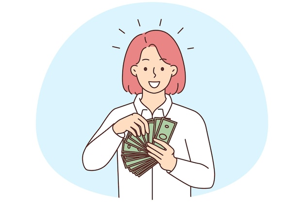 Mujer sonriente con dinero en las manos