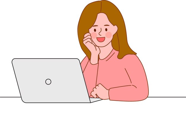 Mujer trabajando en la computadora portátil y sonriendo