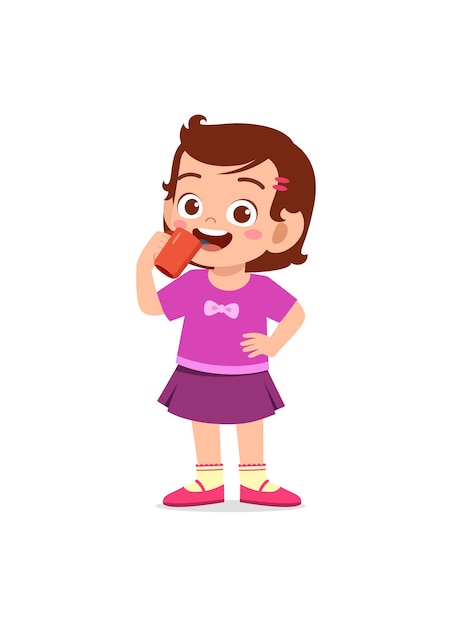 La niña bebe café caliente y se siente feliz