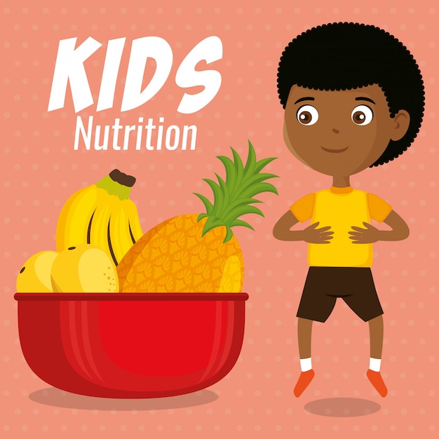 niño feliz con comida de nutrición