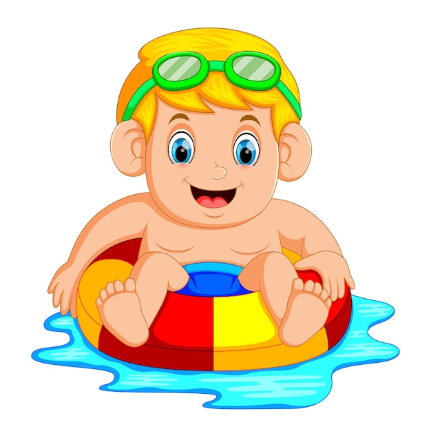 niño jugando con colorido anillo inflable en la piscina