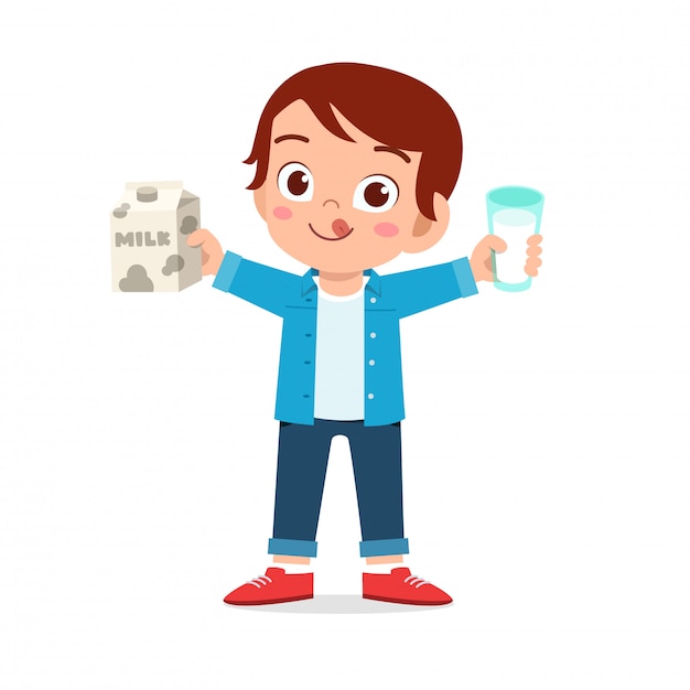 Niño lindo niño feliz beber leche fresca