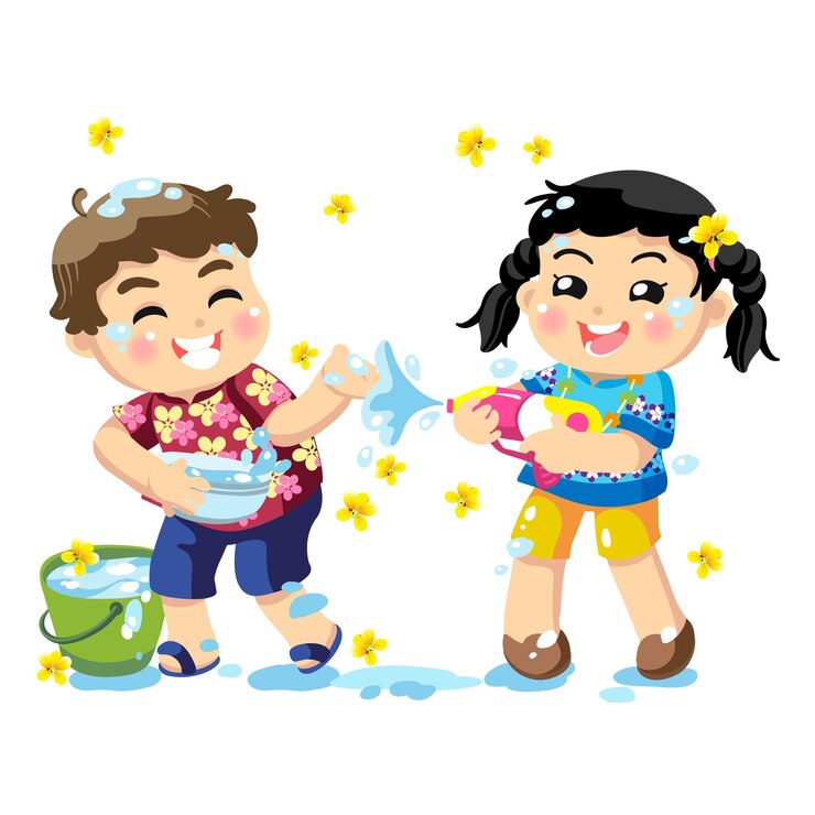 niño y niña jugando con agua el día de Songkran