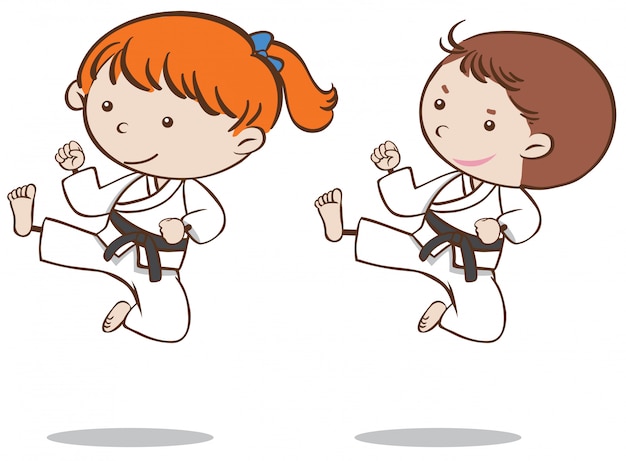 Niño y niña jugando karate