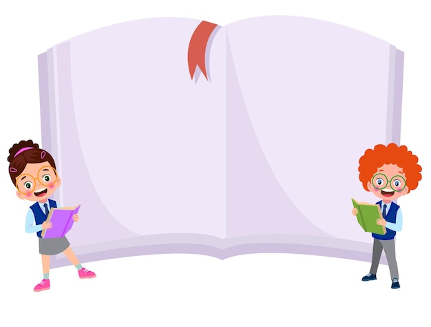 Niño pequeño lindo que lee un libro